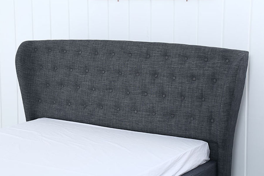 1292G Avrupa Wingback Gri-Keten Düğmeli Ahşap Ayaklı Döşemeli Yatak